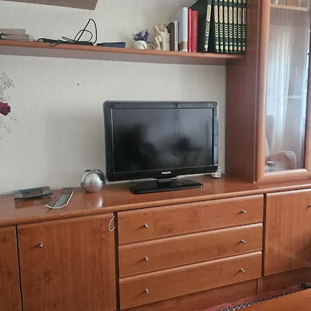 Apartment Family In The Center *