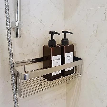 Family In The Center Daire Santander